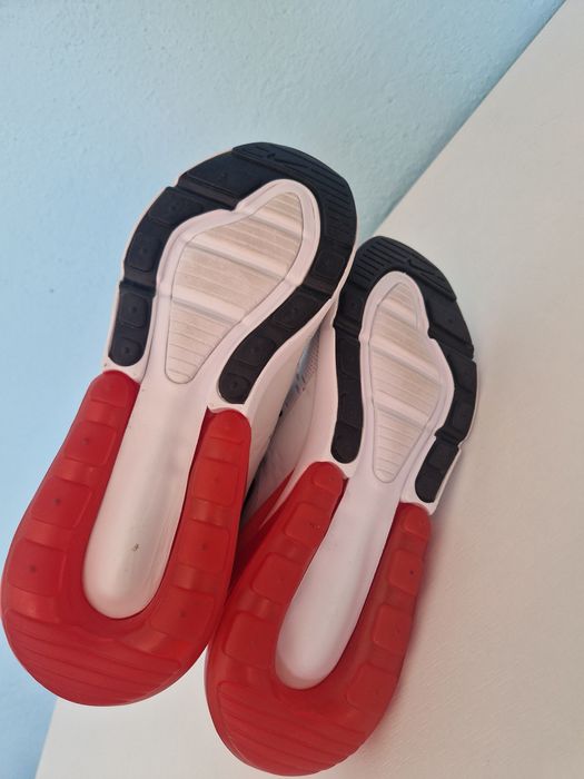 Air Max 270-чисто нови,без кутия