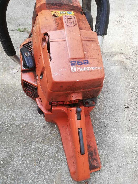 Husqvarna 268 - Шведска резачка моторен трион