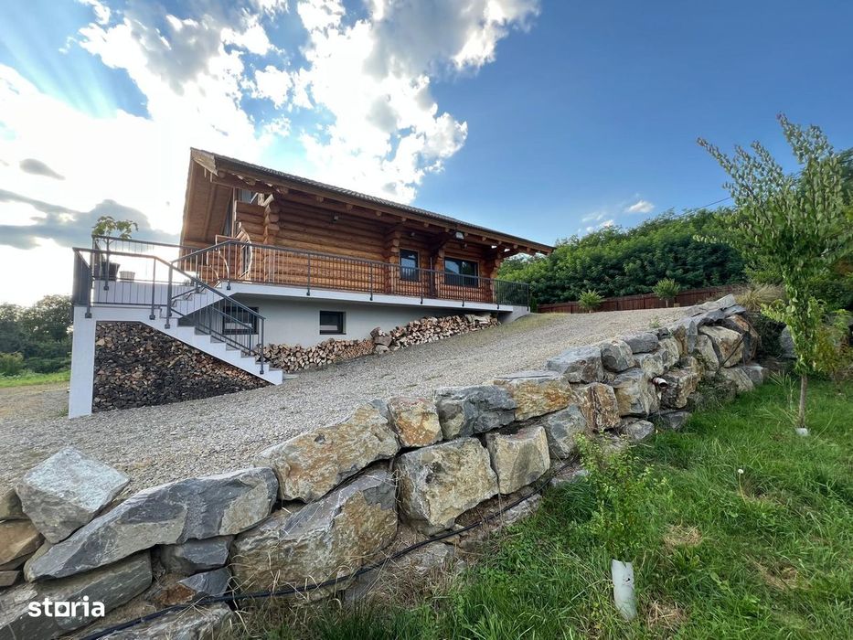 Vila din busteni DE INCHIRIAT – Lisnau, 30km de Brasov