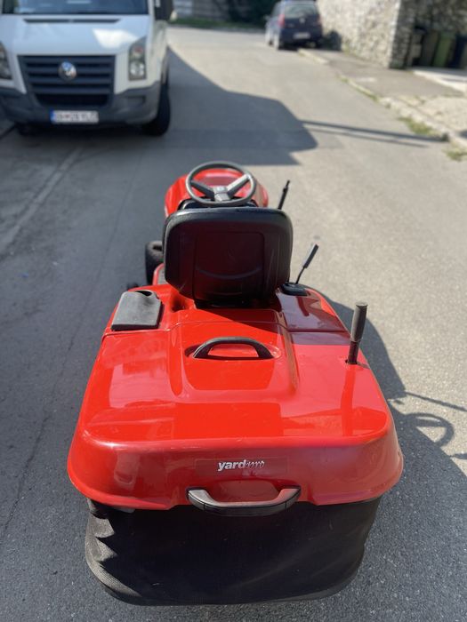 Husqvarna tractoras de tuns iarba V2