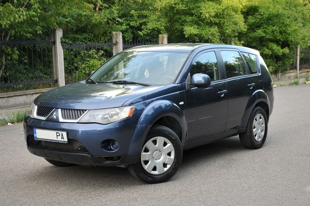 Mitsubishi Outlander Tehnic mașina este impecabilă