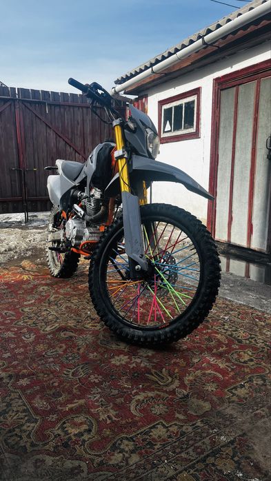 Продам эндуро 250