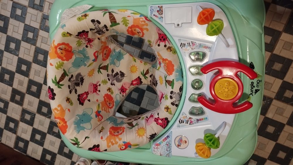 Проходилка за деца Moni