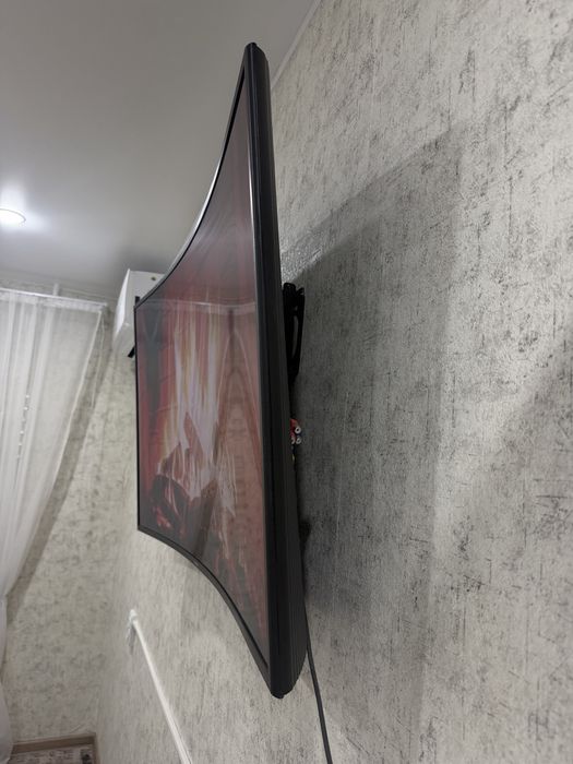 Продам телевизор Samsung ue49mu6300