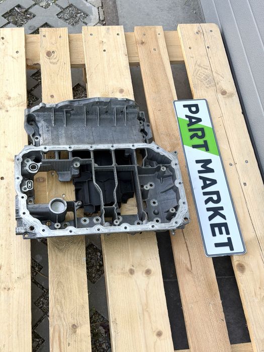 Горен картер AUDI 3.0TFSI 06E103603AJ