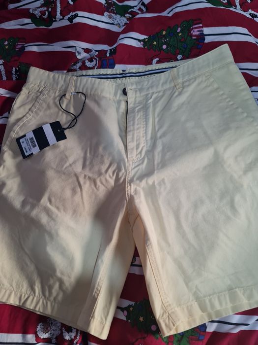 Pantaloni scurti pentru bărbați