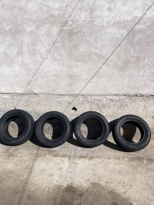 215/60R16 4 штук