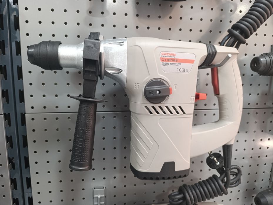 Продам перфоратор Crown CT 18026 original.