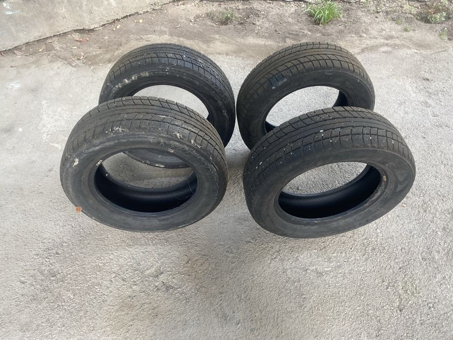 Продам Шины  Зимние Triangle 215/60/r16