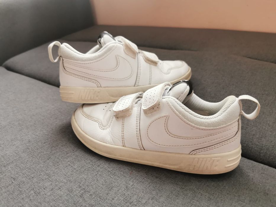 New Balance , Converse, Nike