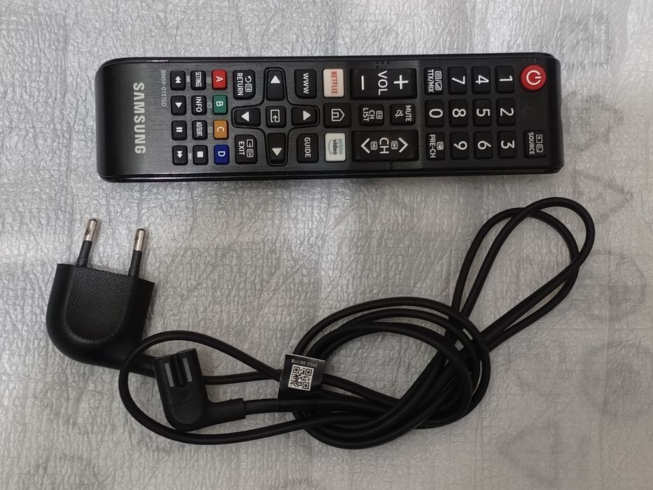 телевизор Samsung smart 81см.