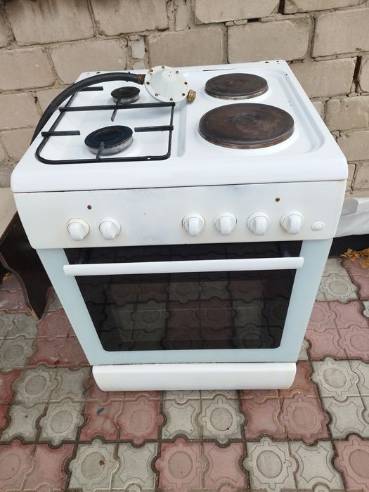 Продам электро газовую плиту