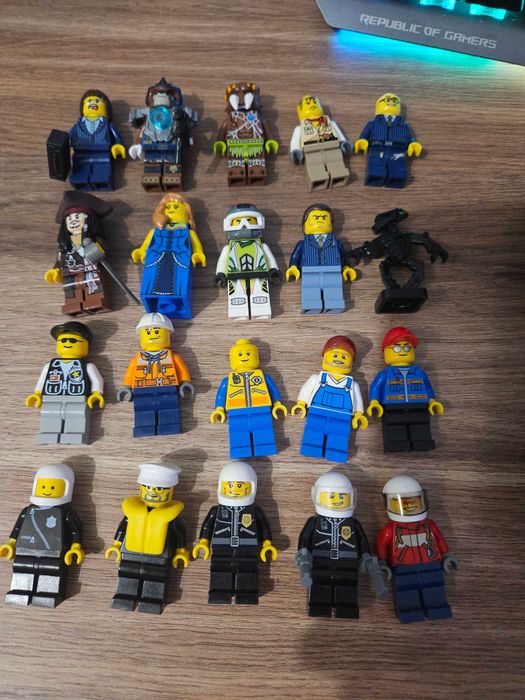 Лего/Lego голяма колекция с фигурки и части