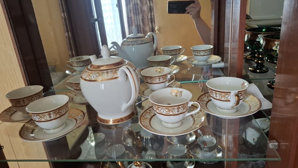 Продам сервис японский фарфор очень хорощего качества