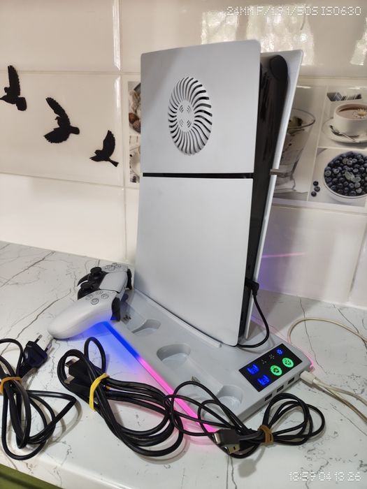 Продам playstation 5 slim Digital edition 1tb