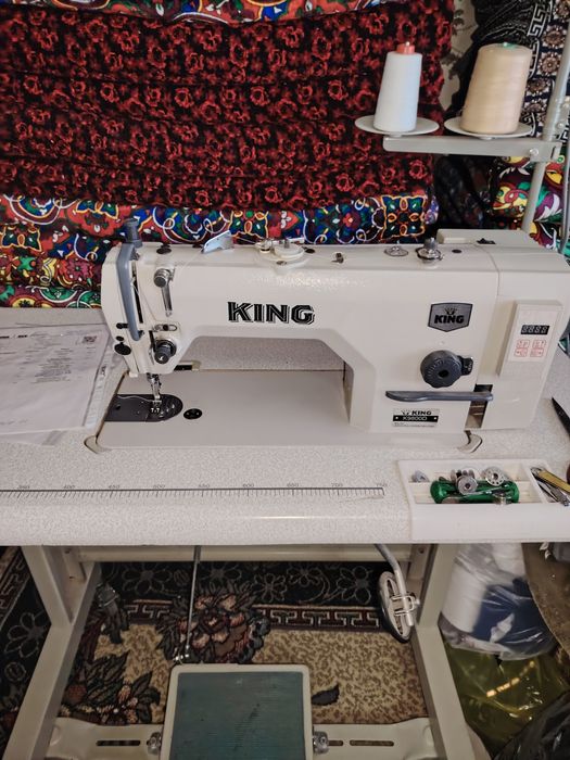 Tikuv moshinasi sotiladi