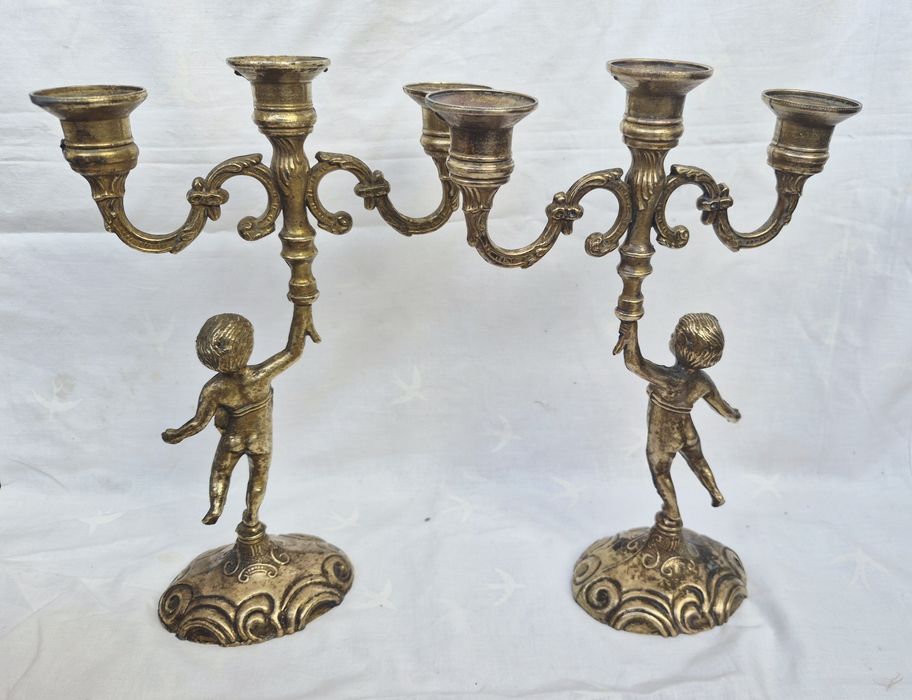 Pereche două sfeșnice vechi din bronz cu Îngeri Heruvimi, cu 3 posturi, fabricat in Franța, 30cm.