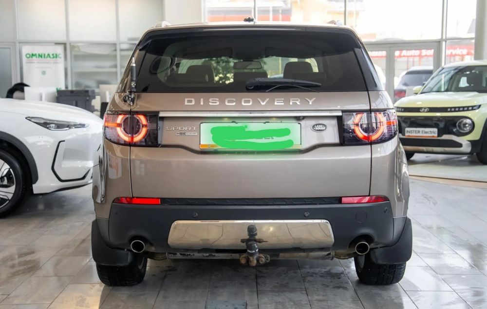 Land Rover Discovery Luxury Sport 2.0, 2015