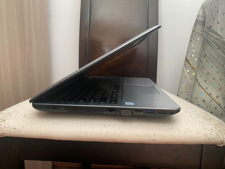 Шустрый ASUS/intel i3-7100U