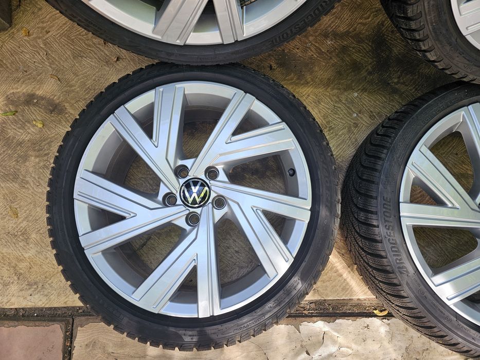 Jante aliaj 18" Skoda Octavia/Volkswagen/Seat anvelope iarna 225 40 18