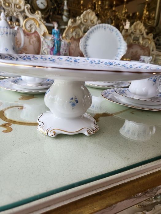 Истинска прелест на ROYAL ALBERT