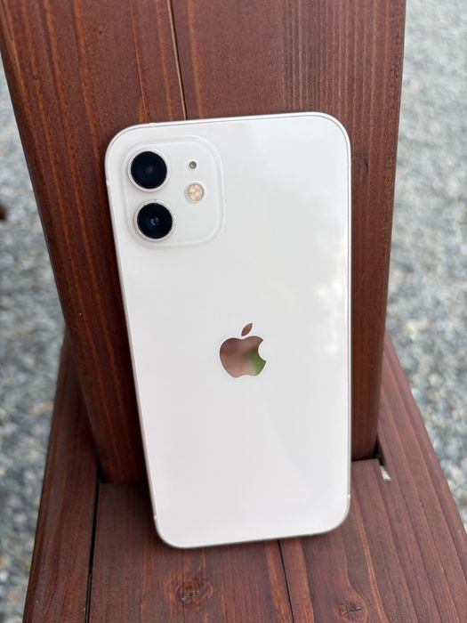 Vand Iphone 12.