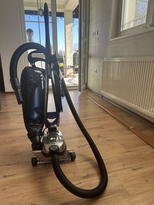 Продавам система за почистване Kirby