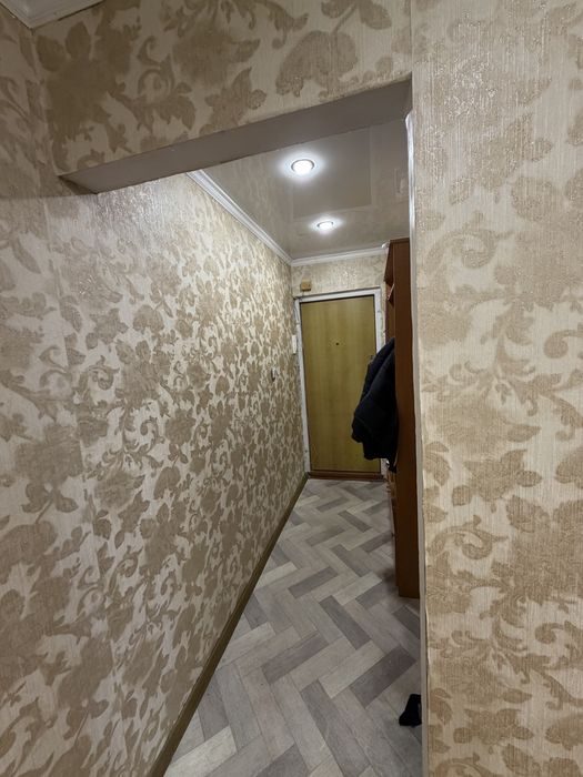 Продам квартиру 3 комнатную