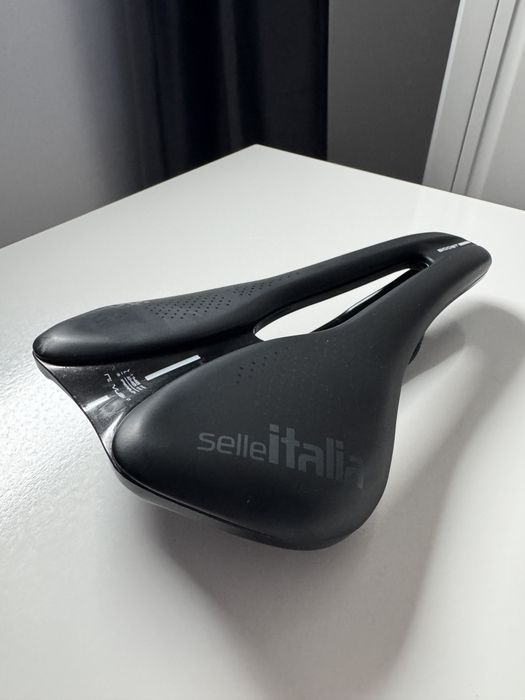 Sa/ Șa/ Scaun/ Sezut bicicleta Selle Italia Novus Boost Superflow L3
