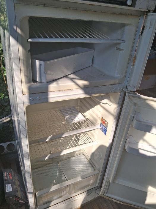 Продам срочно холодильник