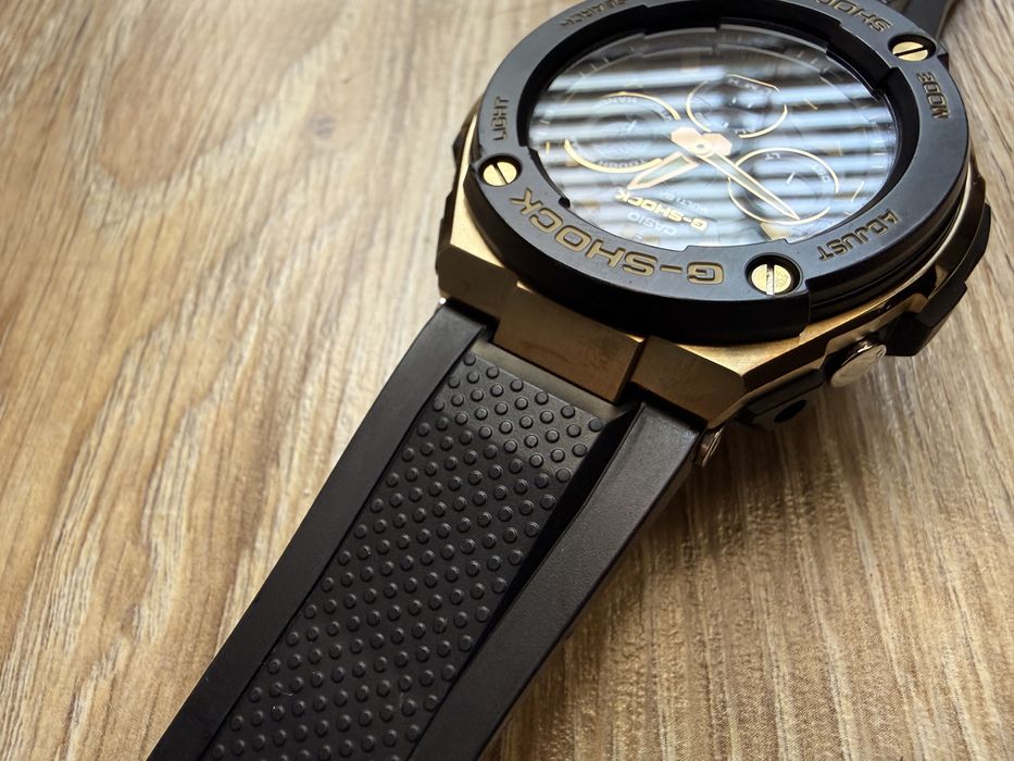 Casio G-shock GST-W300G Соларен