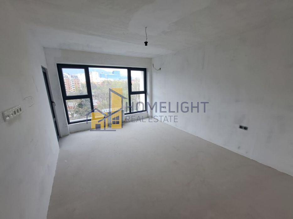 Продава се Тристаен апартамент в София, Гоце Делчев - 108 кв.м за 2649 €/кв.м - Снимка #1