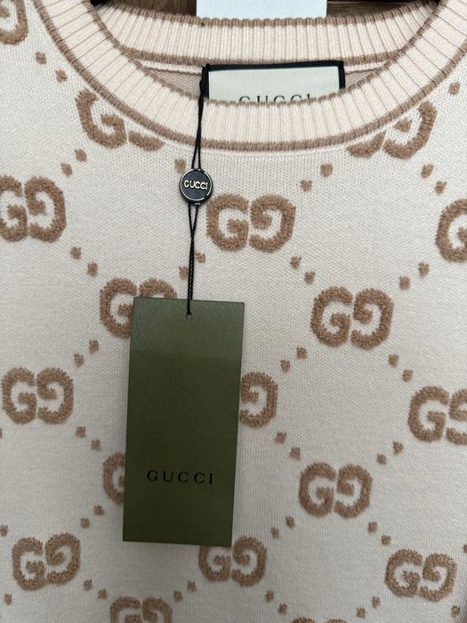 Блуза пуловер много мек