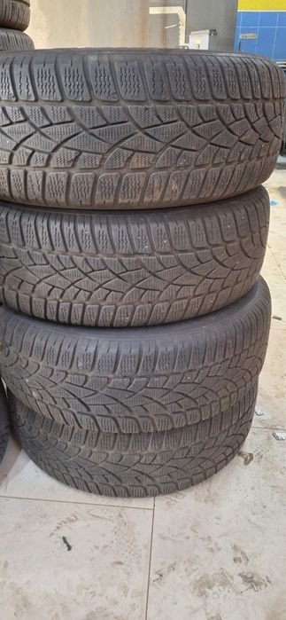 235 55 r18 iarna Dunlop