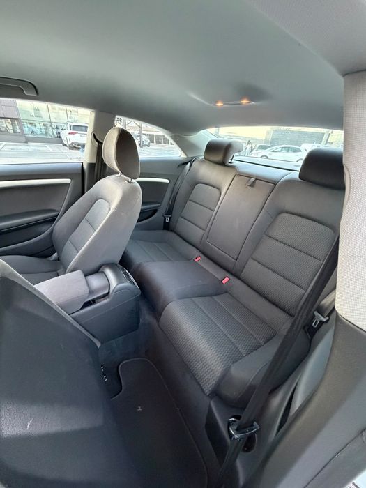 Vând Audi A5 Coupe 2.0 TDI