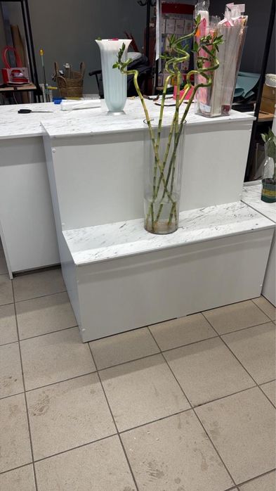 Витриные полки для магазина