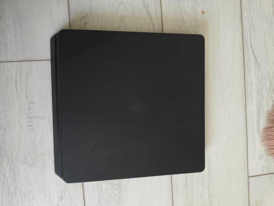 PS4 Slim 350 lei