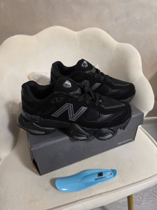 Adidasi new balance 9060