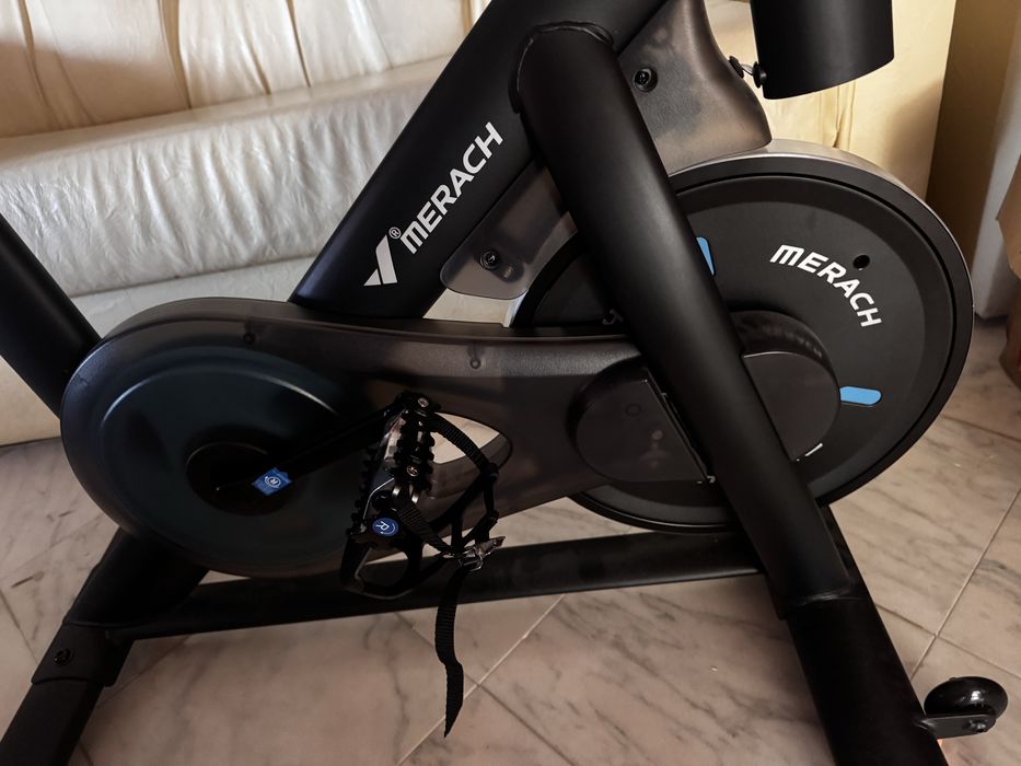 Bicicletă fitness indoor MERACH MR-S26 – aproape nouă
