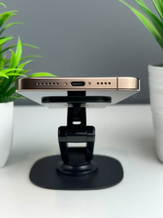 Телефон Apple iPhone 16 Pro Max 256GB