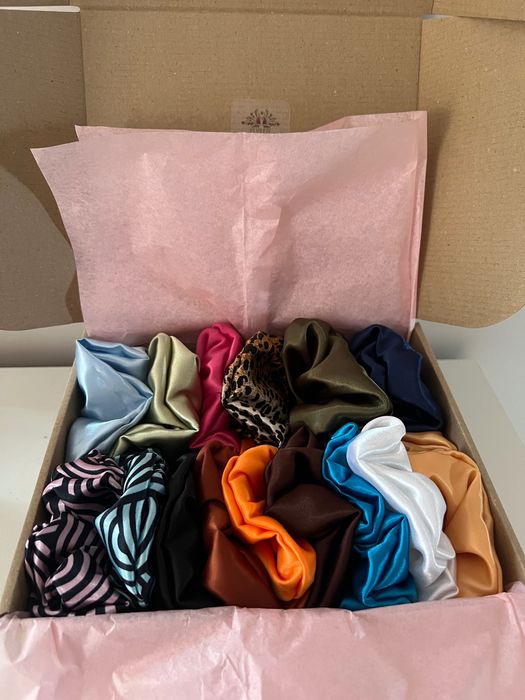 ръчно изработени сатенени скрънчета