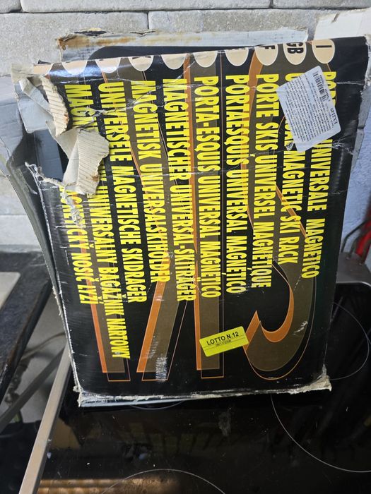 Suport magnetic schiuri