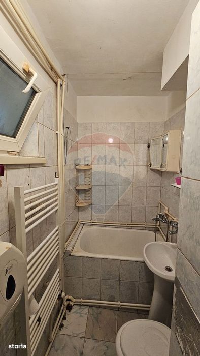 Apartament cu 2 camere de vânzare în zona Maratei