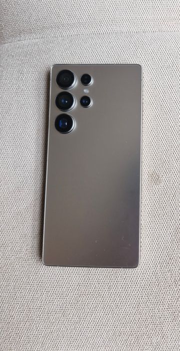 Мобилен телефон S25 Ultra