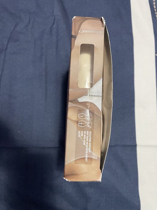 Body modelator SKIMS