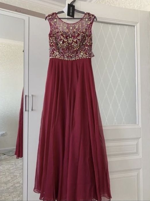 Продам вечернее платье