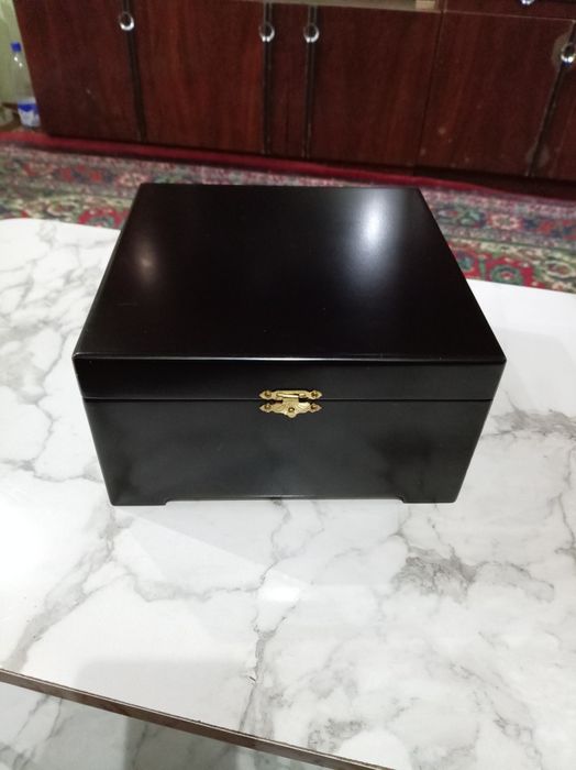 Изумительный набор для сакэ из Малайзии, фирмы"Т umasek pewter ".