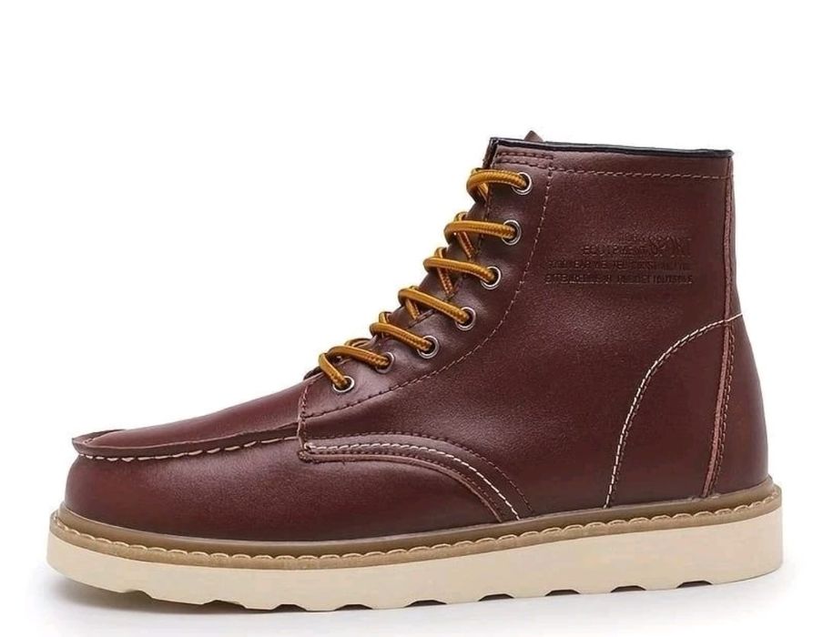 Vând bocanci Model Moc Toe mărimea 42 model Fabulos Top