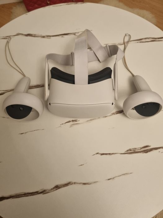 Vând Ochelari VR Oculus/Meta Quest 2