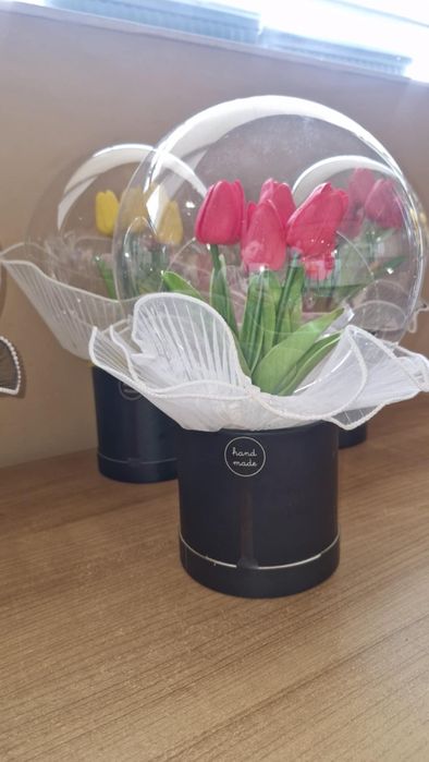 Цветя ръчно изработени с прозрачен балон home made